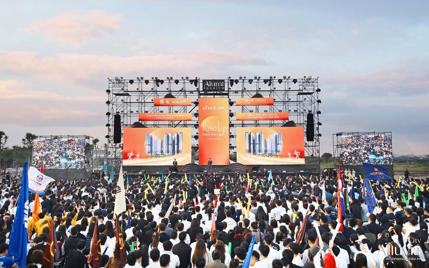 Sự kiện Kick Off dự án Alumi quy tụ hơn 6.000 chuyên viên kinh doanh